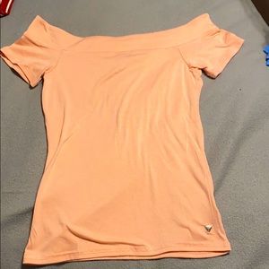 Off the shoulders short sleeve shirt